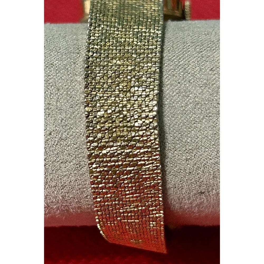 Vintage 1960 Lady Sheffield Women's Watch 17-Jewel Mechanical Hand Wind Gold Ton